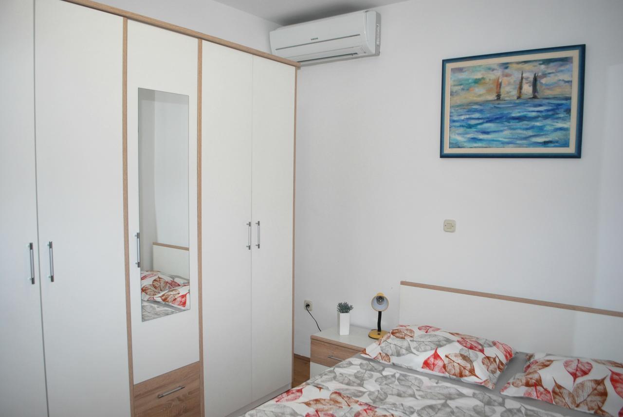 Apartment Dalmatia Makarska Ngoại thất bức ảnh